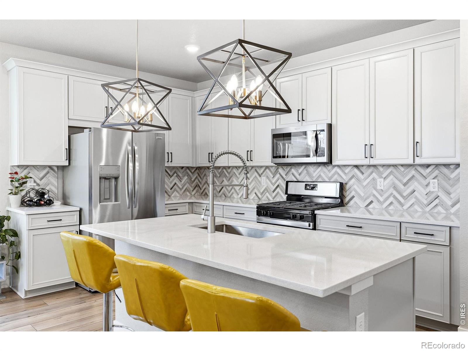 8453 Gladiola Court Arvada CO 80005