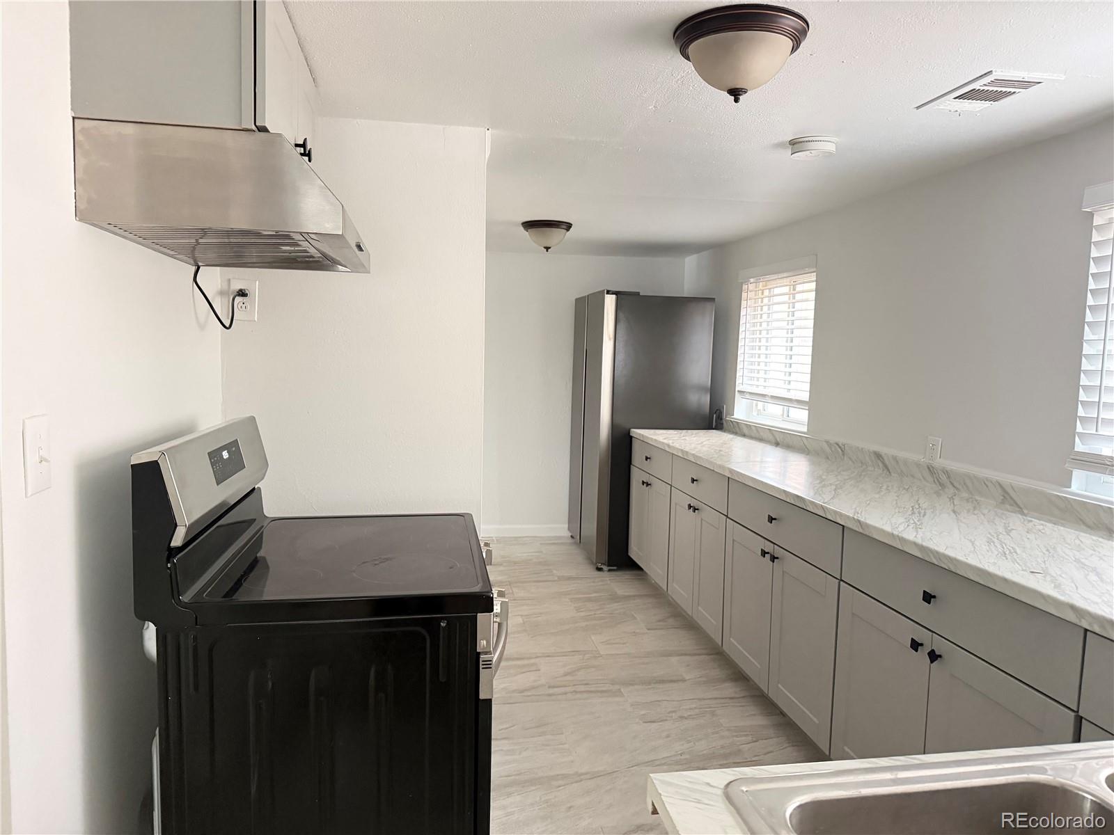 1092 S Newton Street Denver CO 80219