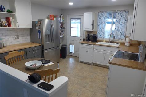 1428 S Bahama Street Aurora CO 80017