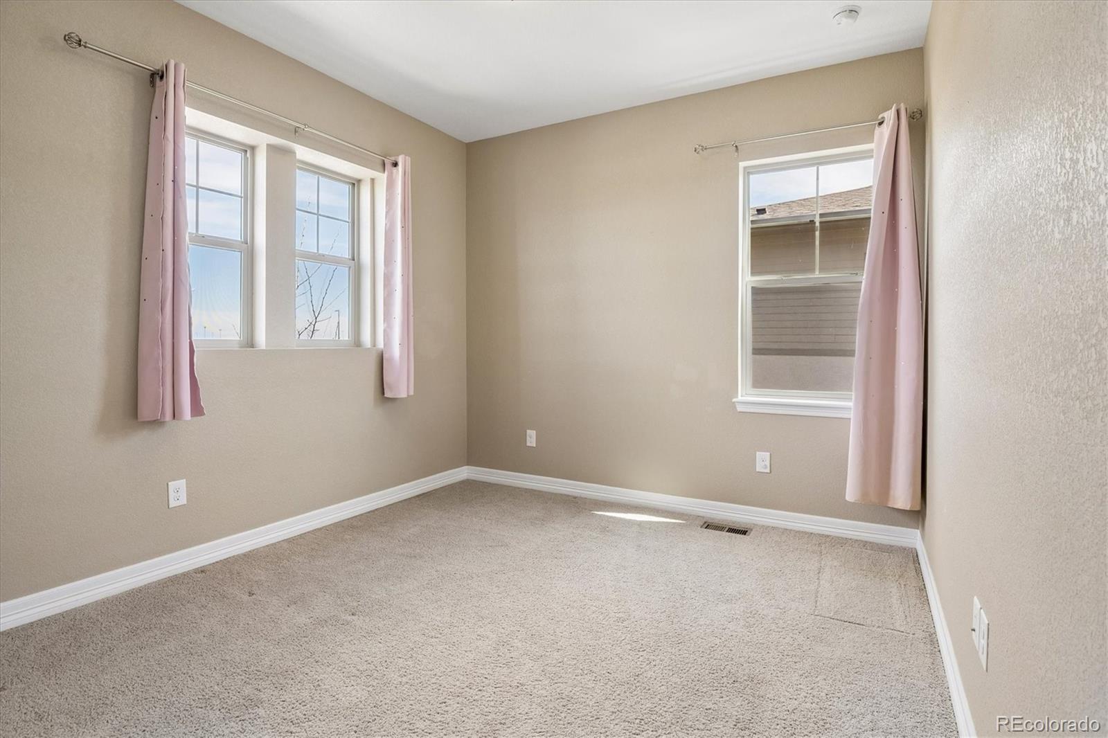 8404 E 55th Place Denver CO 80238