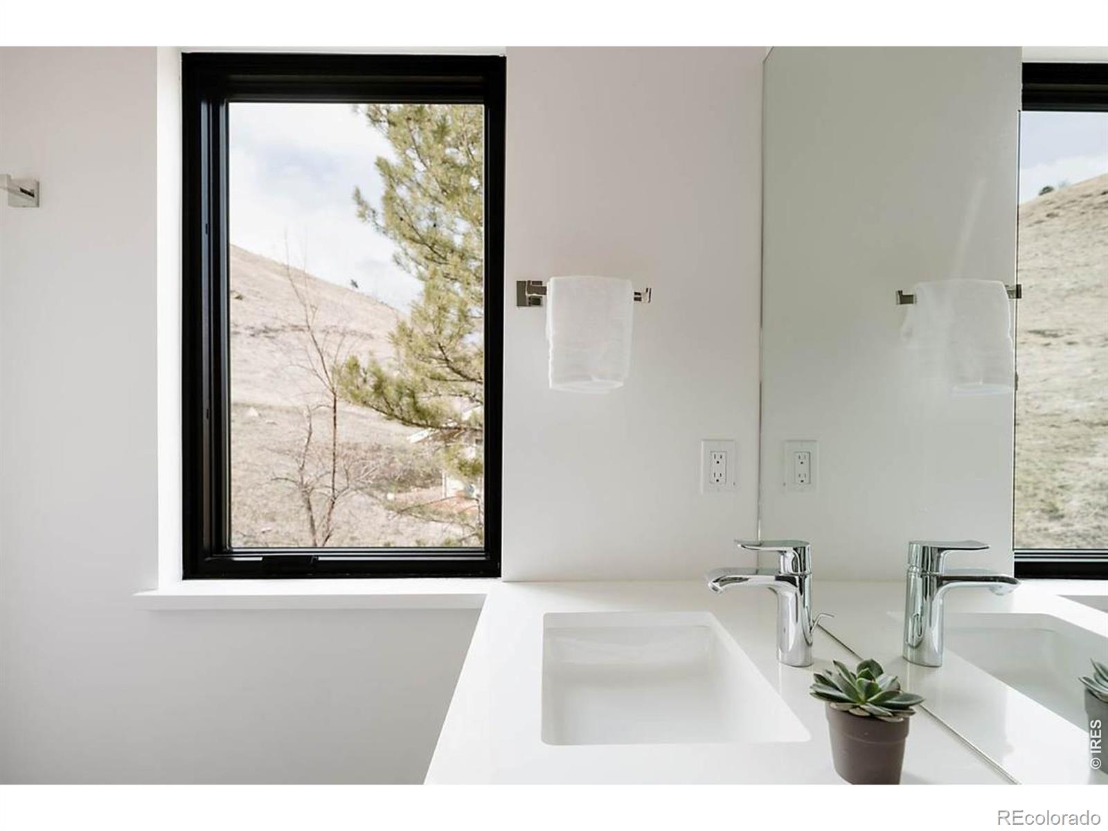 210 Cactus Court Boulder CO 80304