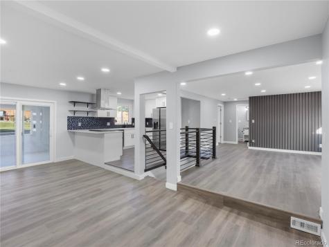 951 E 10th Avenue Broomfield CO 80020