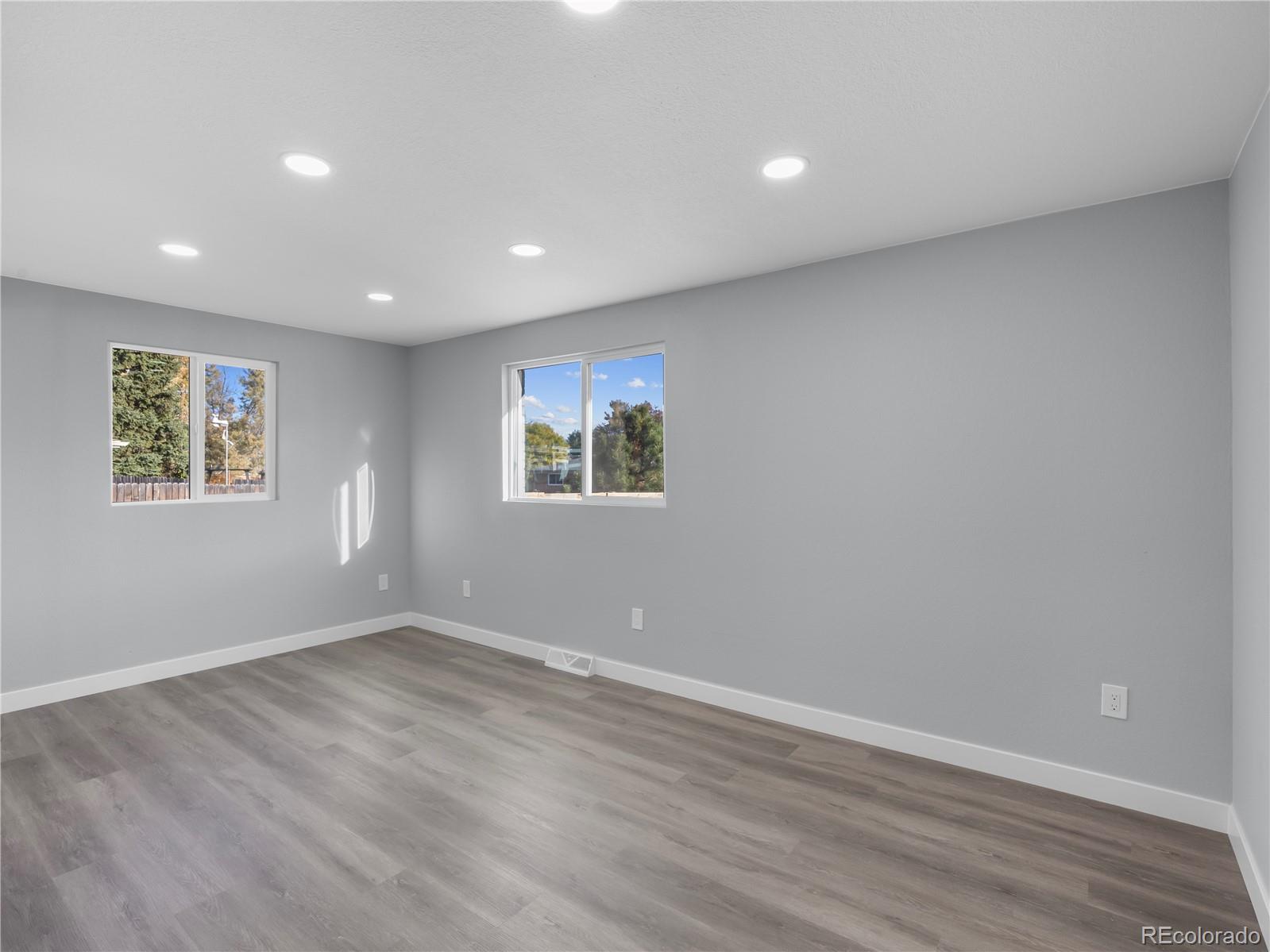 951 E 10th Avenue Broomfield CO 80020