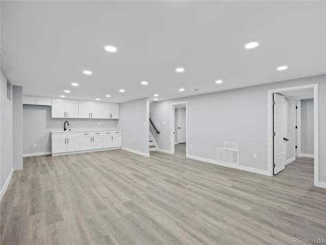 951 E 10th Avenue Broomfield CO 80020