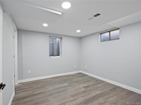 951 E 10th Avenue Broomfield CO 80020