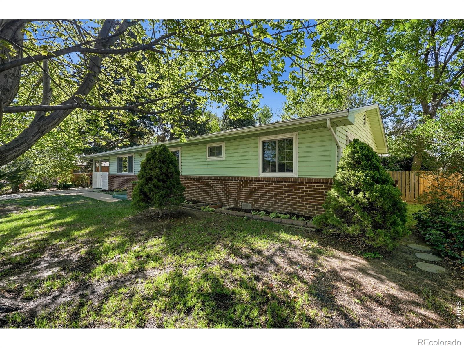 1413 Sharpe Place Longmont CO 80501