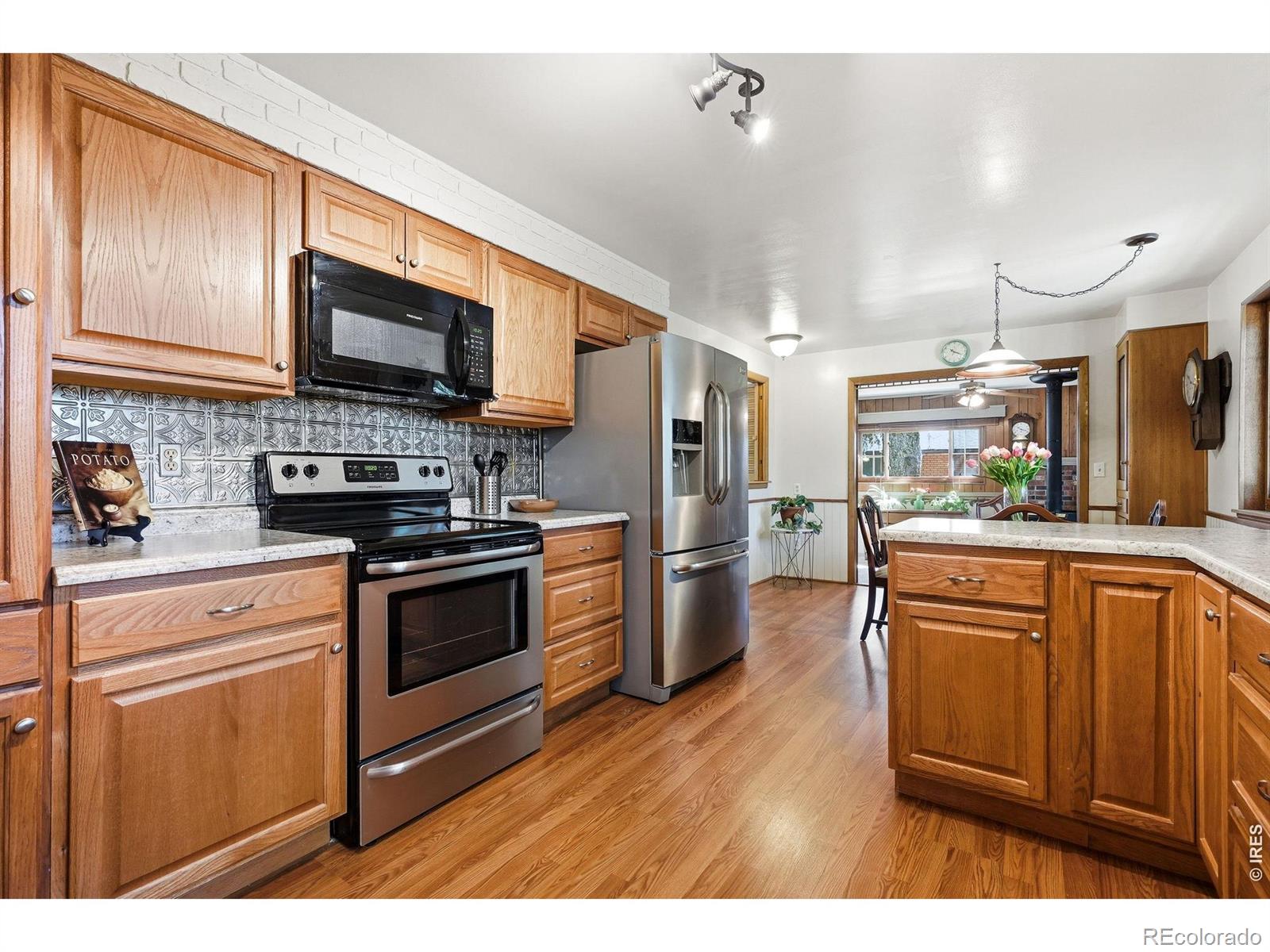 1413 Sharpe Place Longmont CO 80501