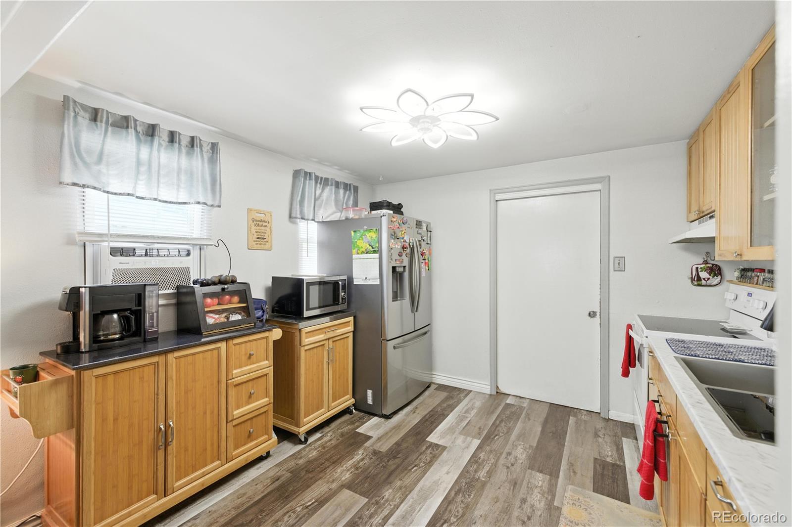 6890 W 55th Place Arvada CO 80002