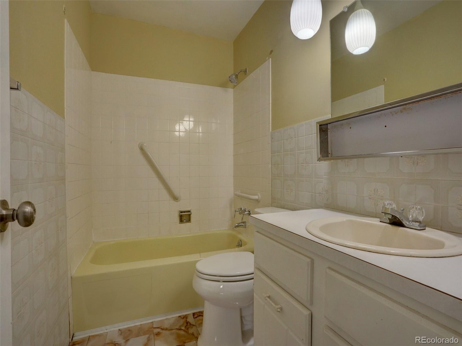 9464 Newton Street Westminster CO 80031
