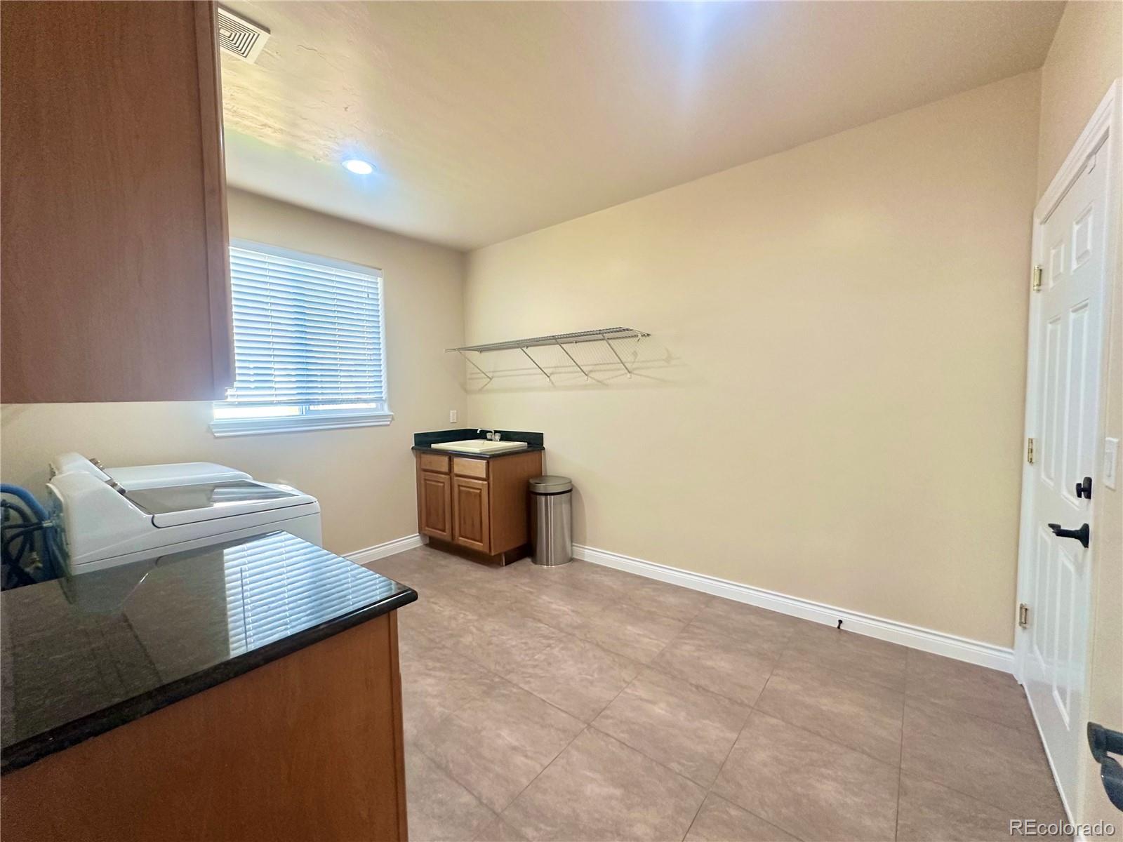 1271 S Ammons Street S Lakewood CO 80232