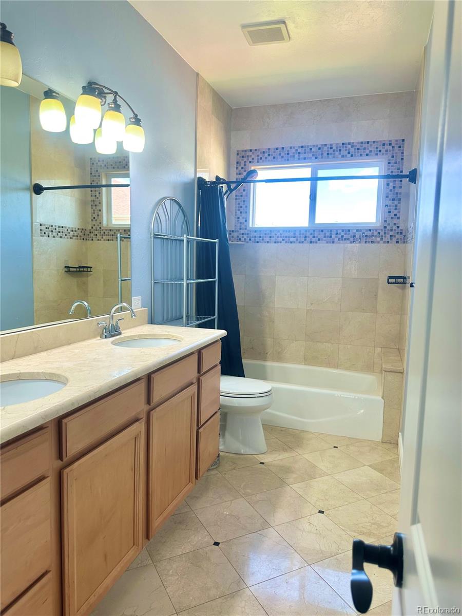 1271 S Ammons Street S Lakewood CO 80232