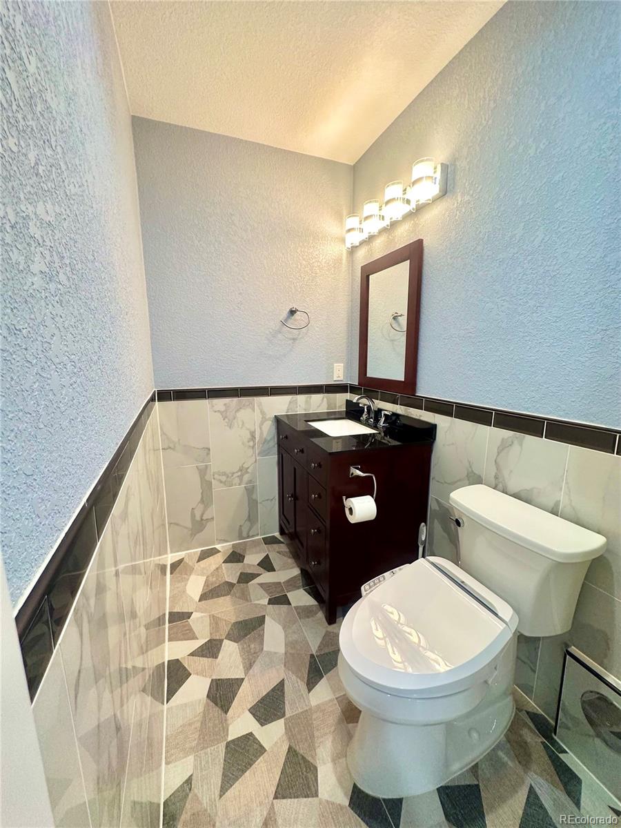 1271 S Ammons Street S Lakewood CO 80232