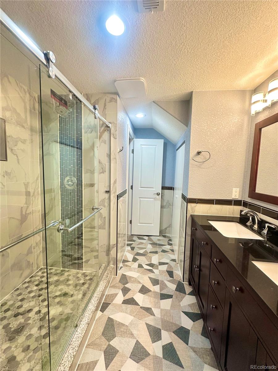 1271 S Ammons Street S Lakewood CO 80232