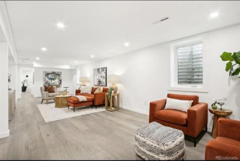 5886 S Logan Street Centennial CO 80121
