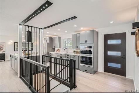 5886 S Logan Street Centennial CO 80121