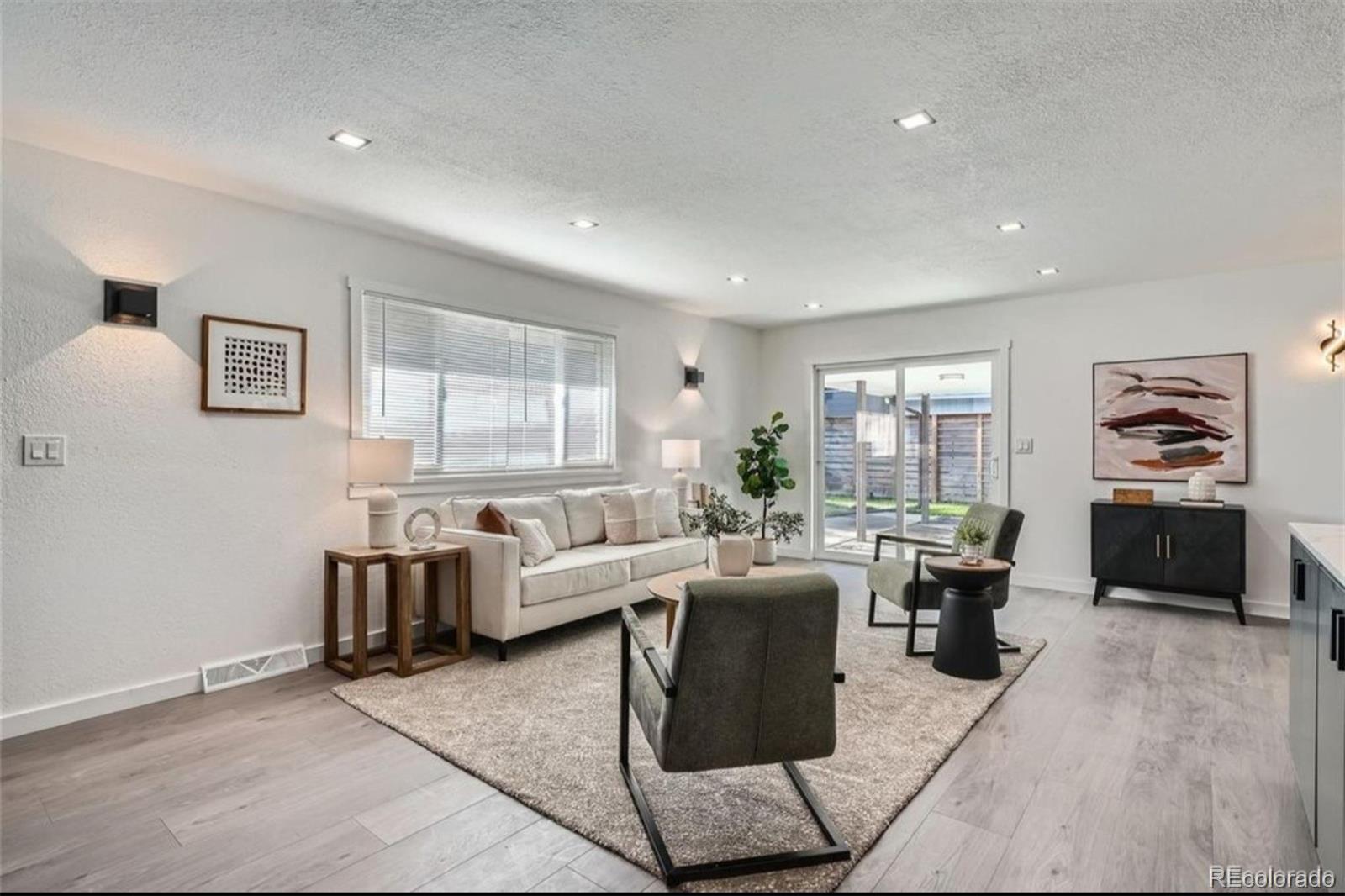5886 S Logan Street Centennial CO 80121