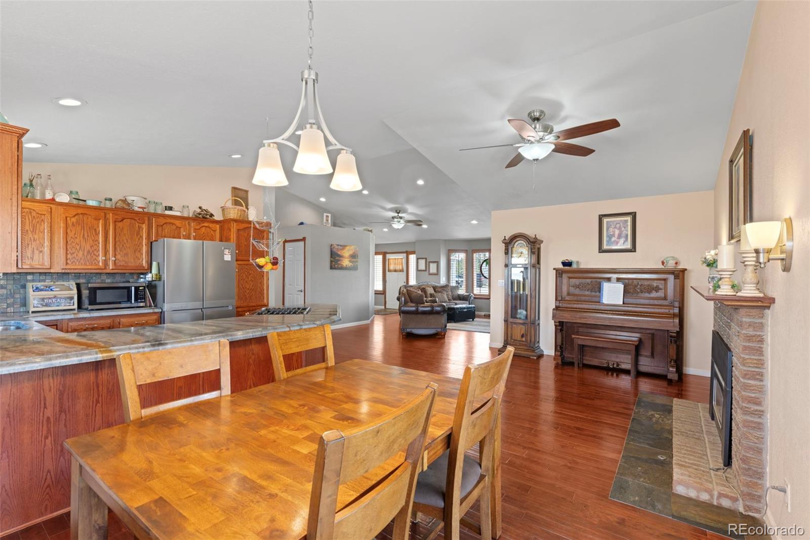 8191 Sun Country Drive Elizabeth CO 80107