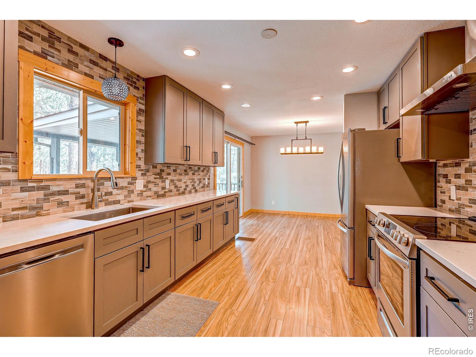 166 Cherokee Road Lyons CO 80540