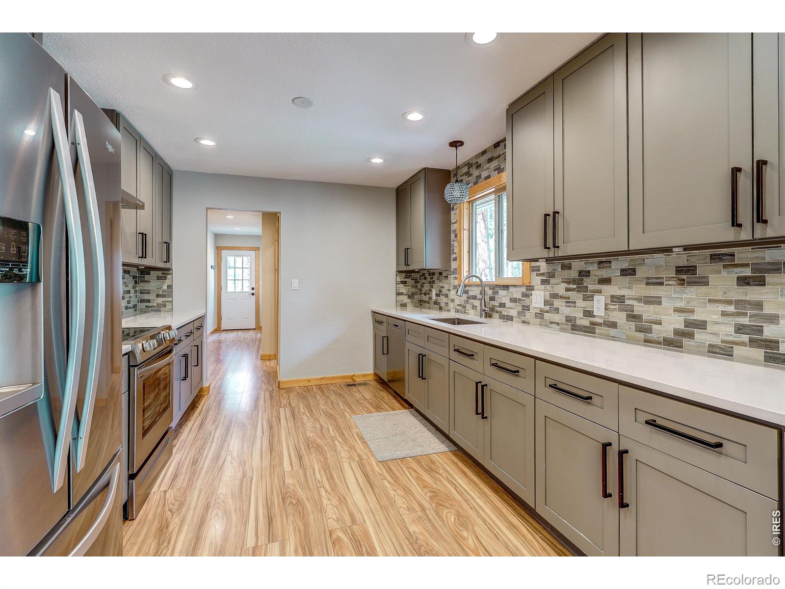 166 Cherokee Road Lyons CO 80540