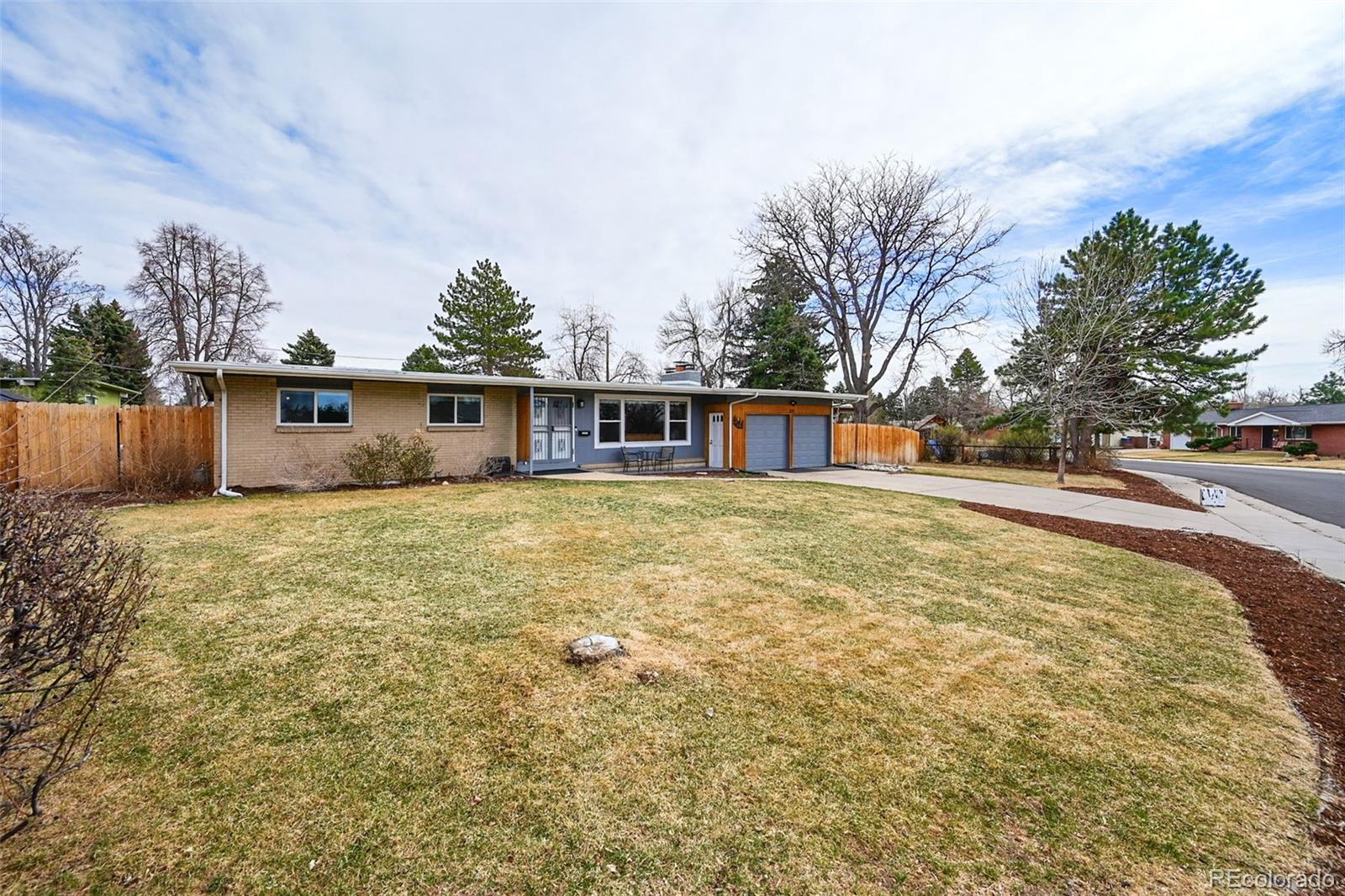 323 E Briarwood Drive Centennial CO 80122