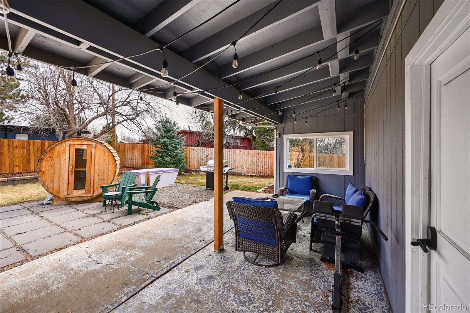 323 E Briarwood Drive Centennial CO 80122