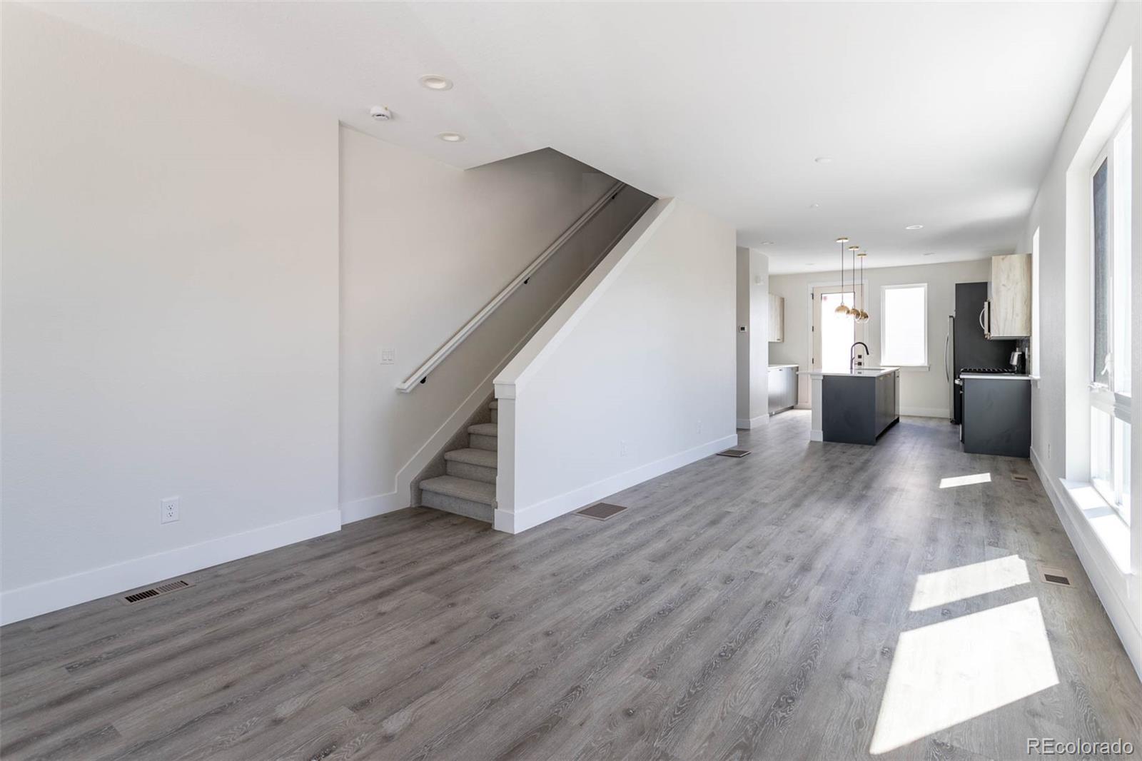 1592 N Ames Street Lakewood CO 80214