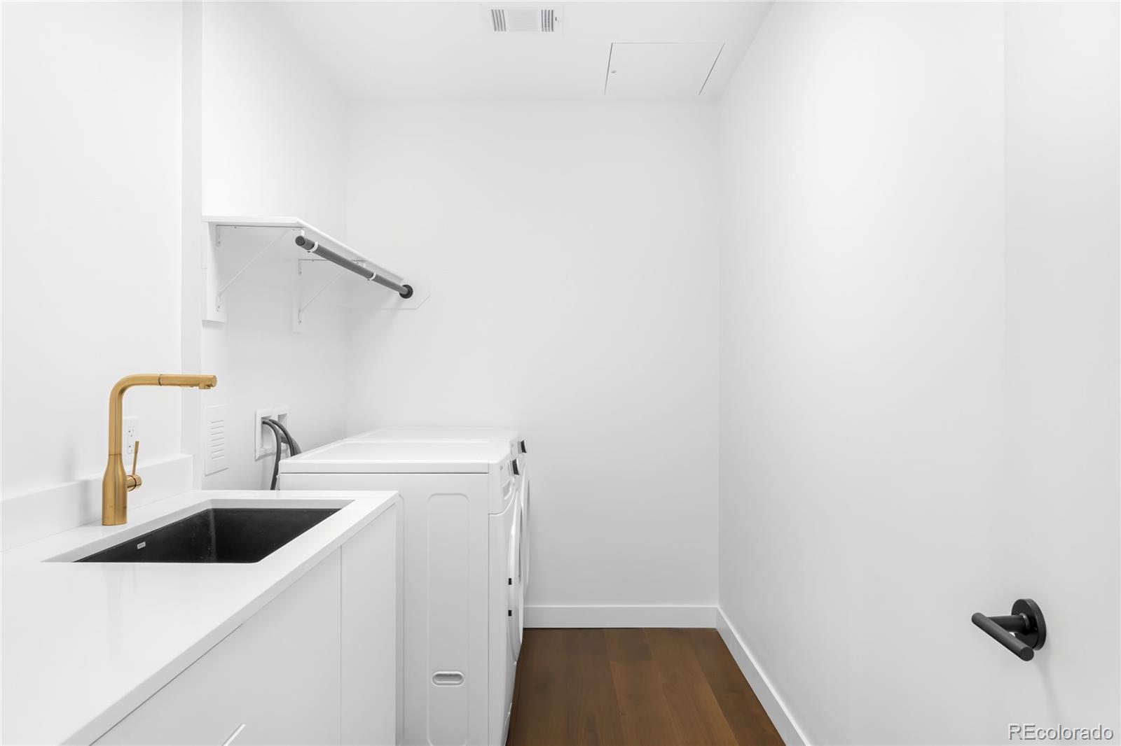 3520 Chestnut Place Denver CO 80216