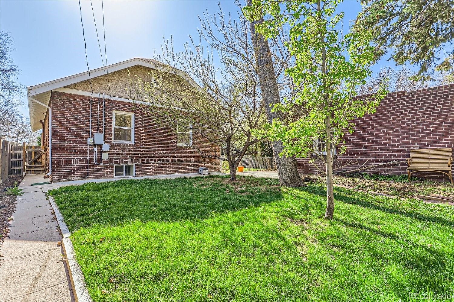 2265 Ivy Street Denver CO 80207