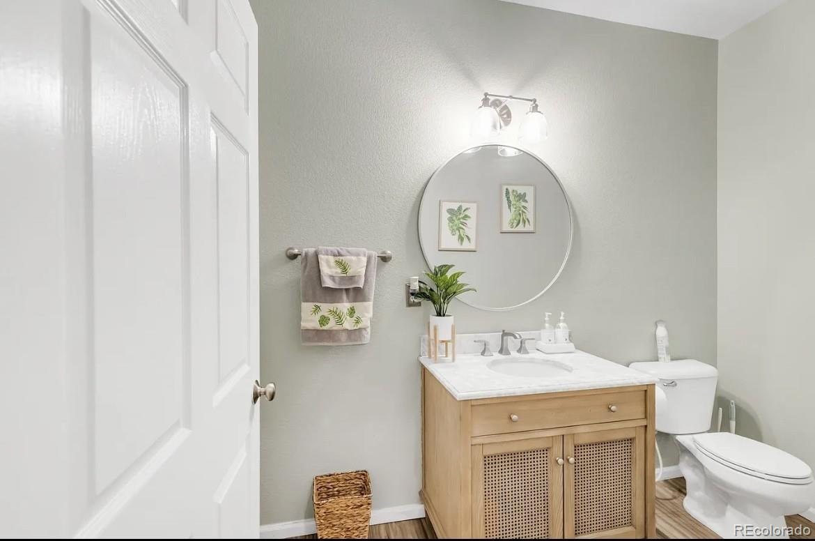 571 S Mobile Place Aurora CO 80017