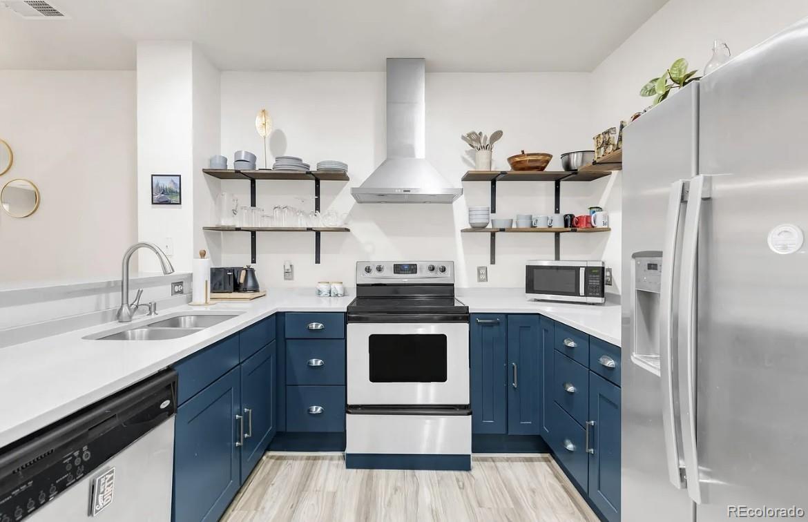 571 S Mobile Place Aurora CO 80017