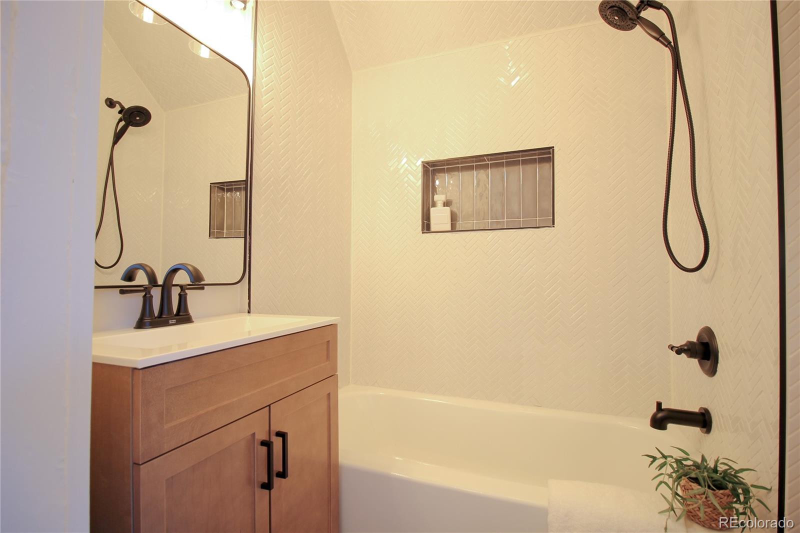 1544 N Downing Street Denver CO 80218
