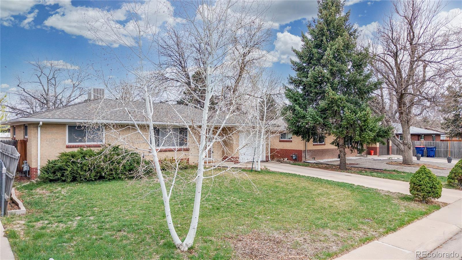 1672 S Benton Street Lakewood CO 80232