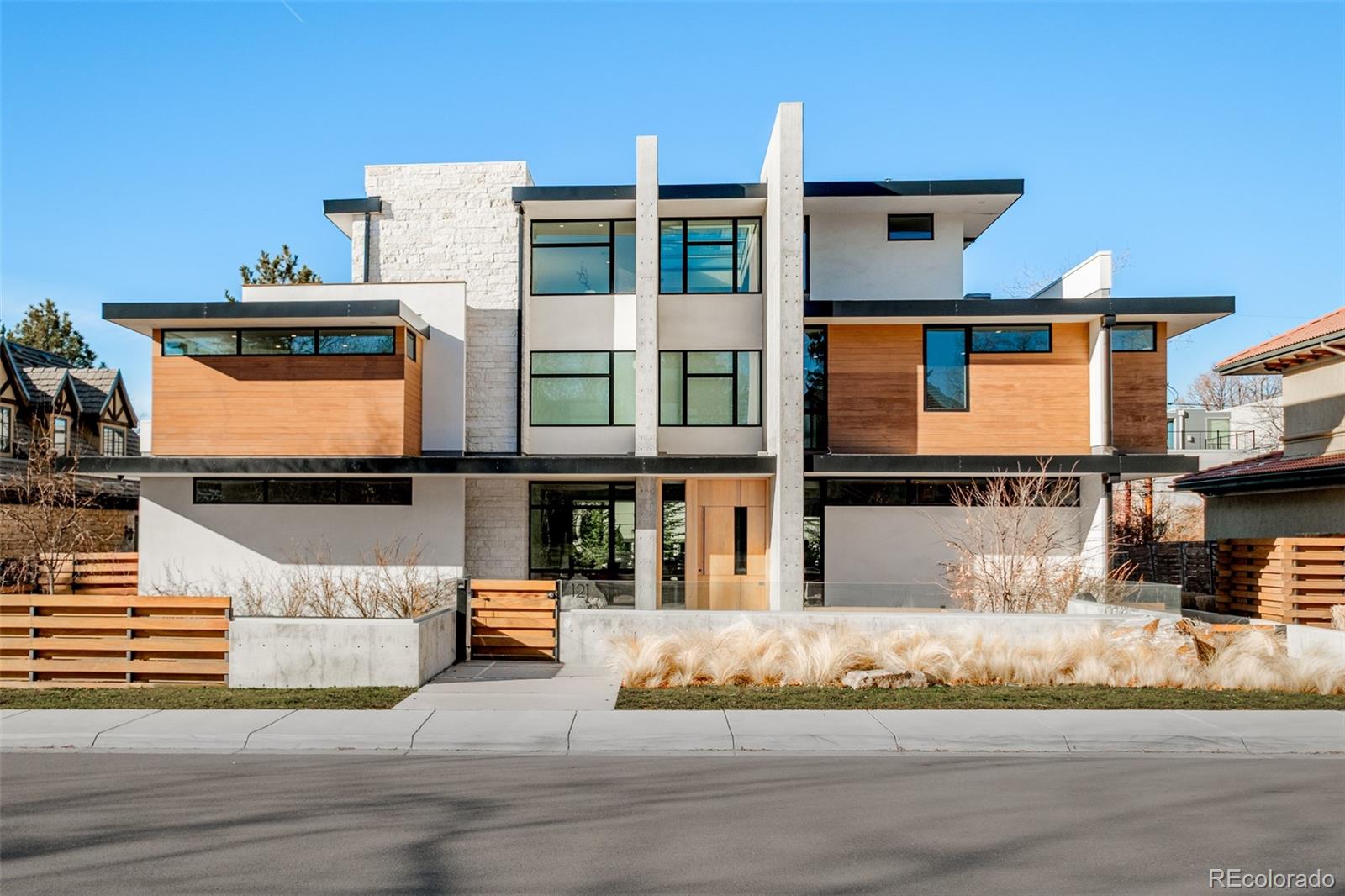 Denver CO, 121 S Dexter Street