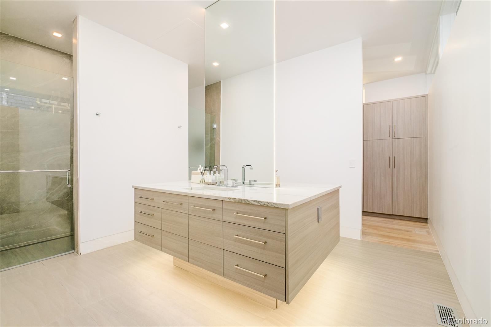 121 S Dexter Street Denver CO 80246