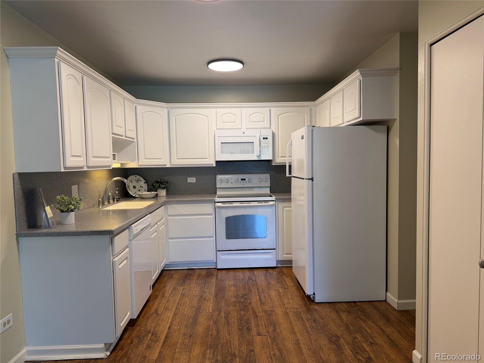 605 S Alton Way Denver CO 80247