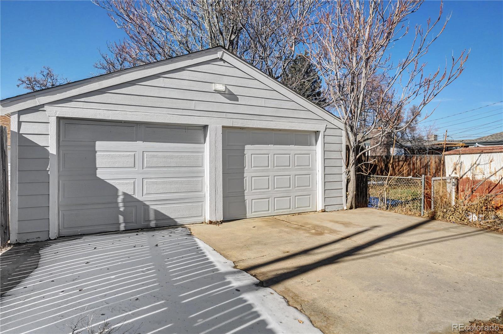 1764 Oakland Street Aurora CO 80010