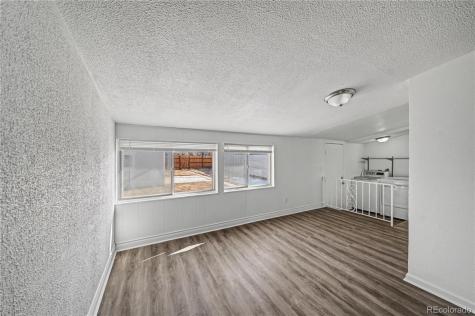 1764 Oakland Street Aurora CO 80010