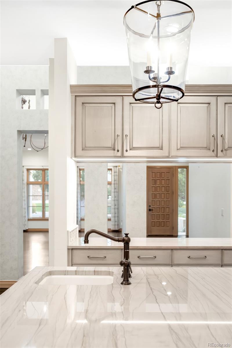 5904 Zinnia Court Arvada CO 80004