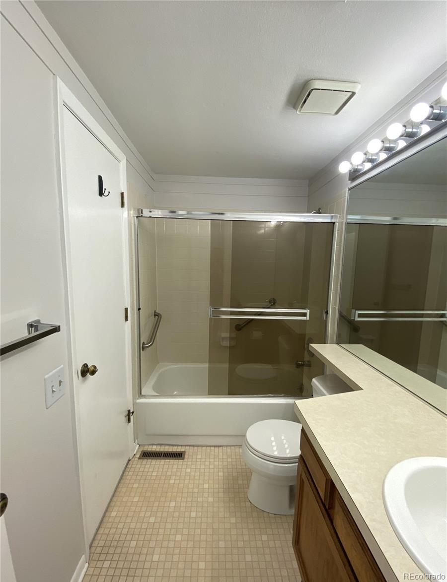 2882 W Long Circle Littleton CO 80120