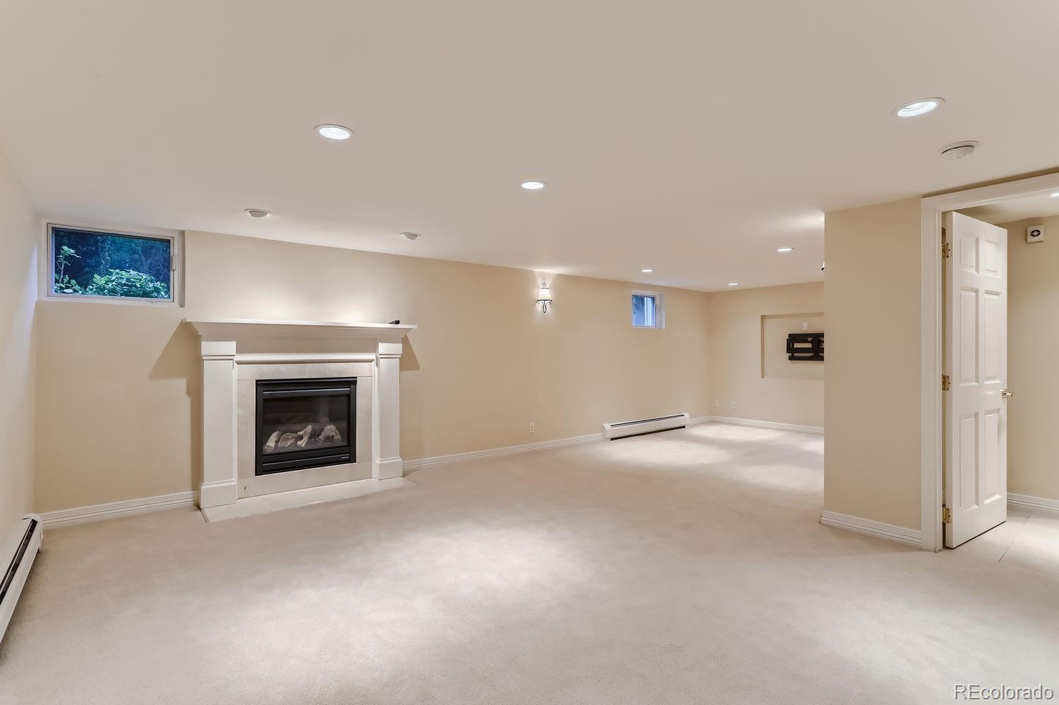 567 Race Street Denver CO 80206
