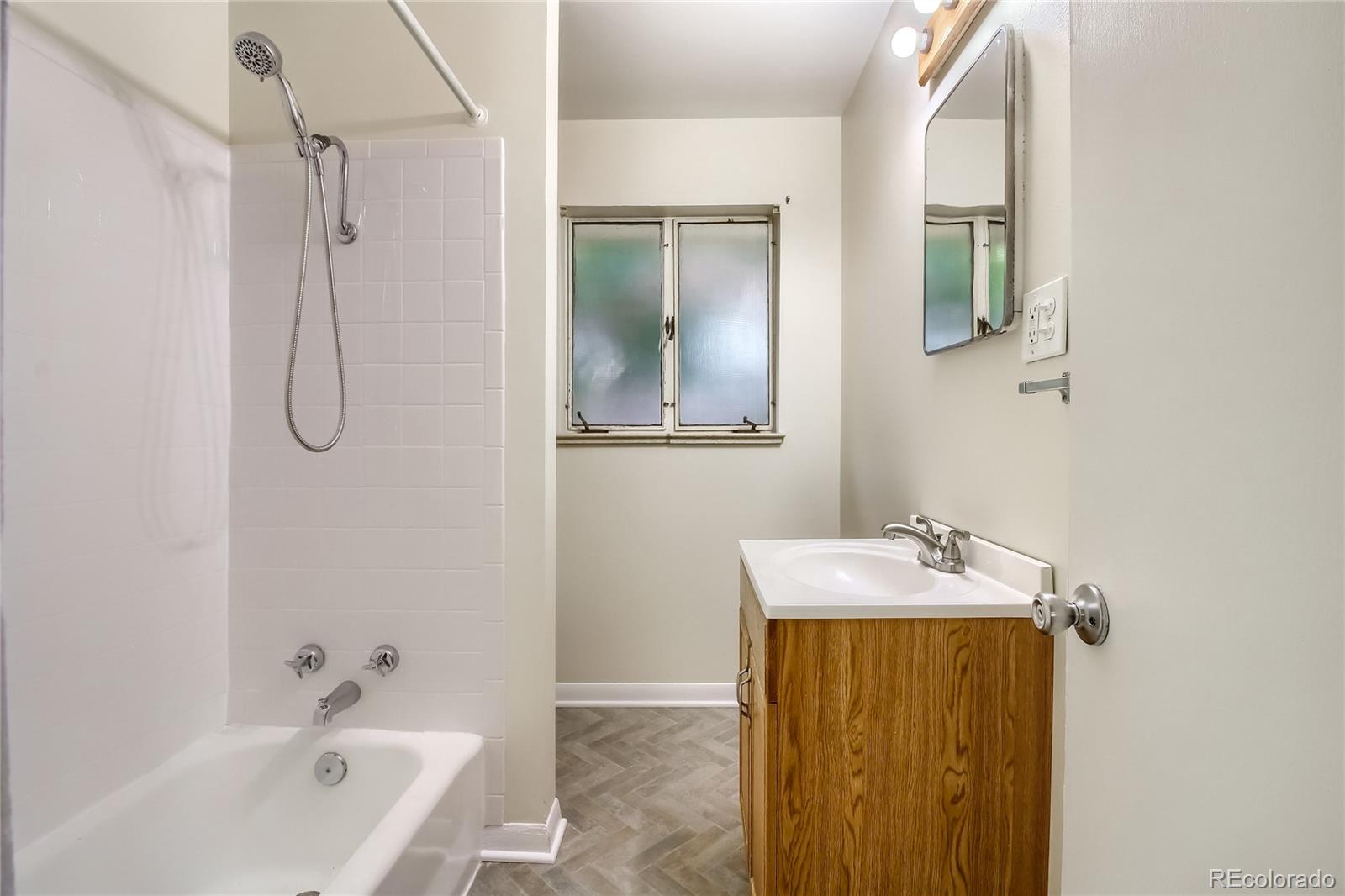 27 N Washington Street Denver CO 80209
