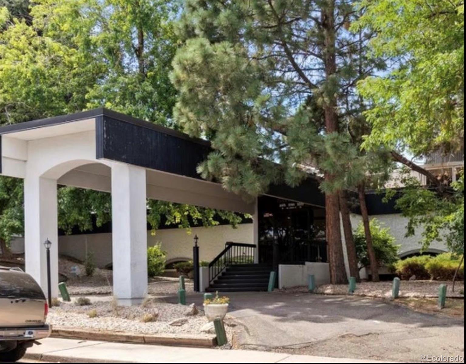 2375 S Linden Court Denver CO 80222