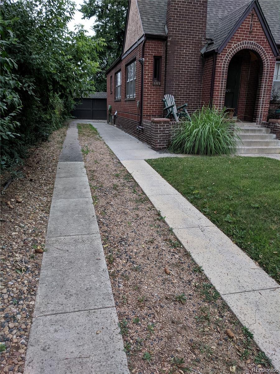 1425 Dexter Street Denver CO 80220