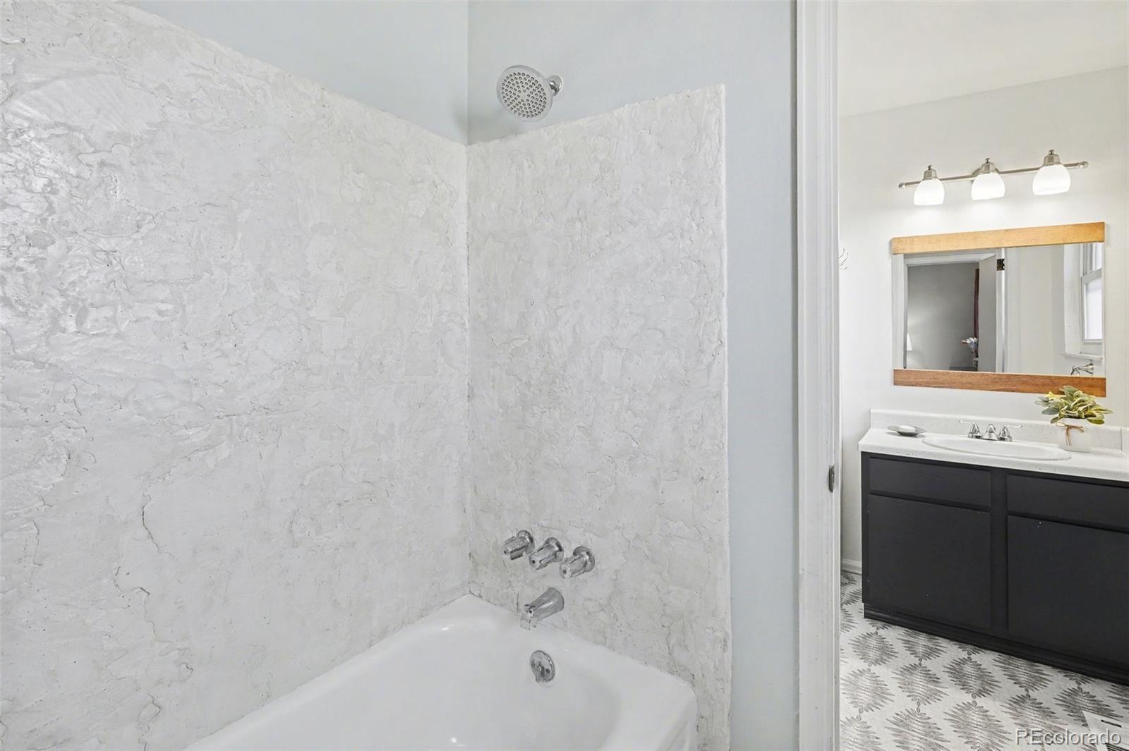 1632 S Rifle Street Aurora CO 80017