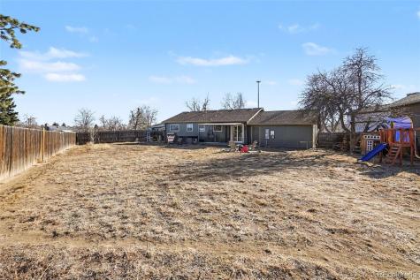 1632 S Rifle Street Aurora CO 80017