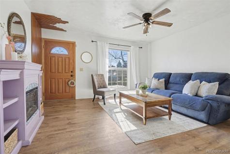 1632 S Rifle Street Aurora CO 80017