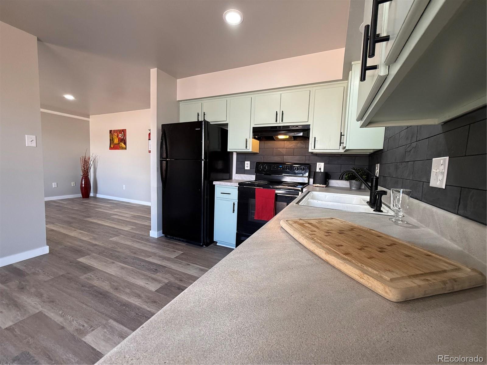 531 S Angus Pueblo West CO 81007