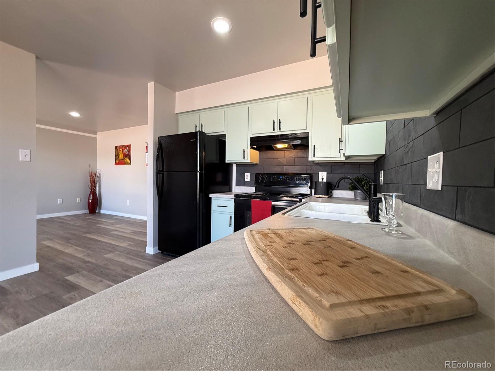 531 S Angus Pueblo West CO 81007