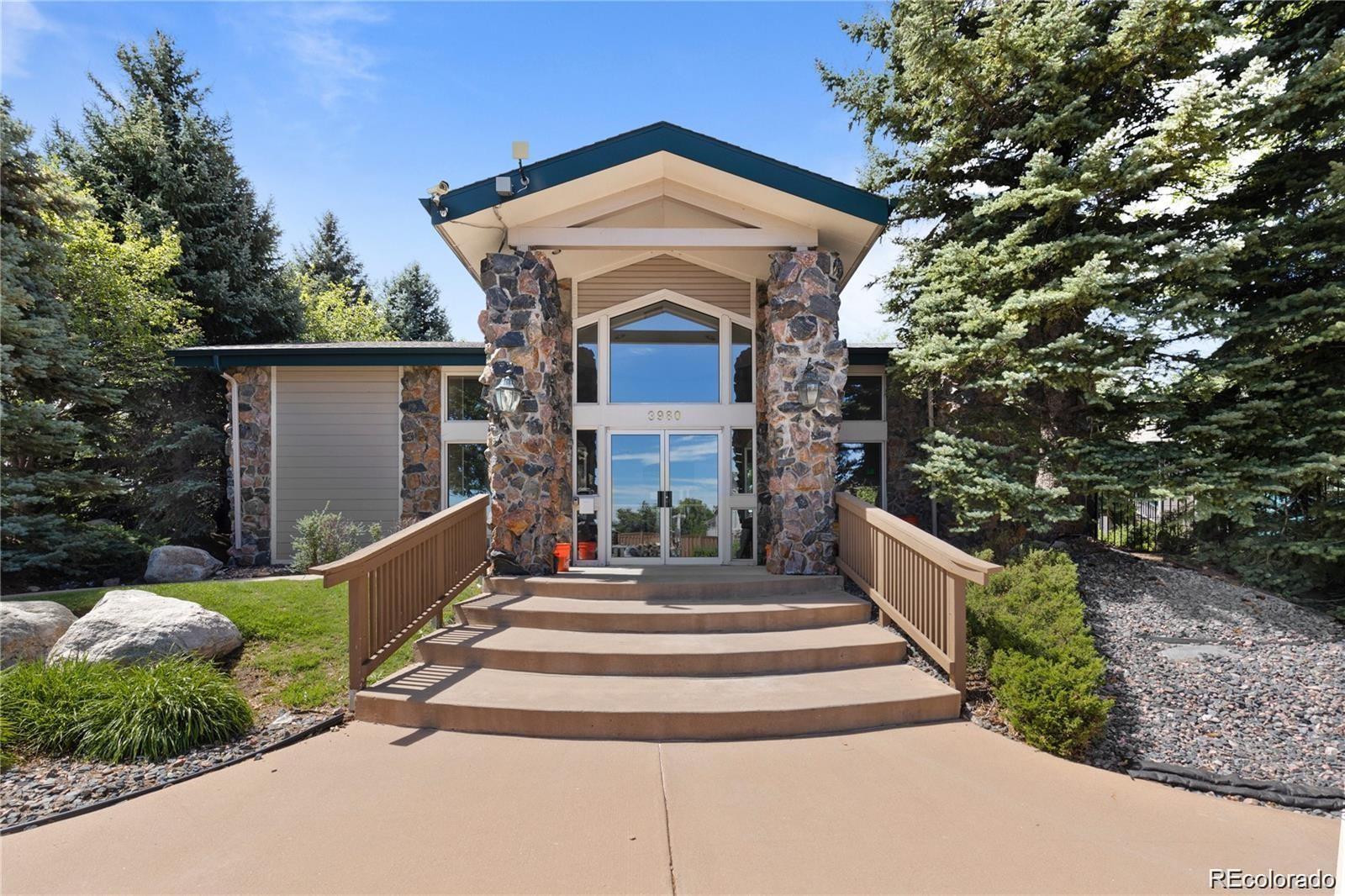8470 S Little Rock Way S Highlands Ranch CO 80126