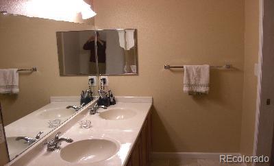 8470 S Little Rock Way S Highlands Ranch CO 80126